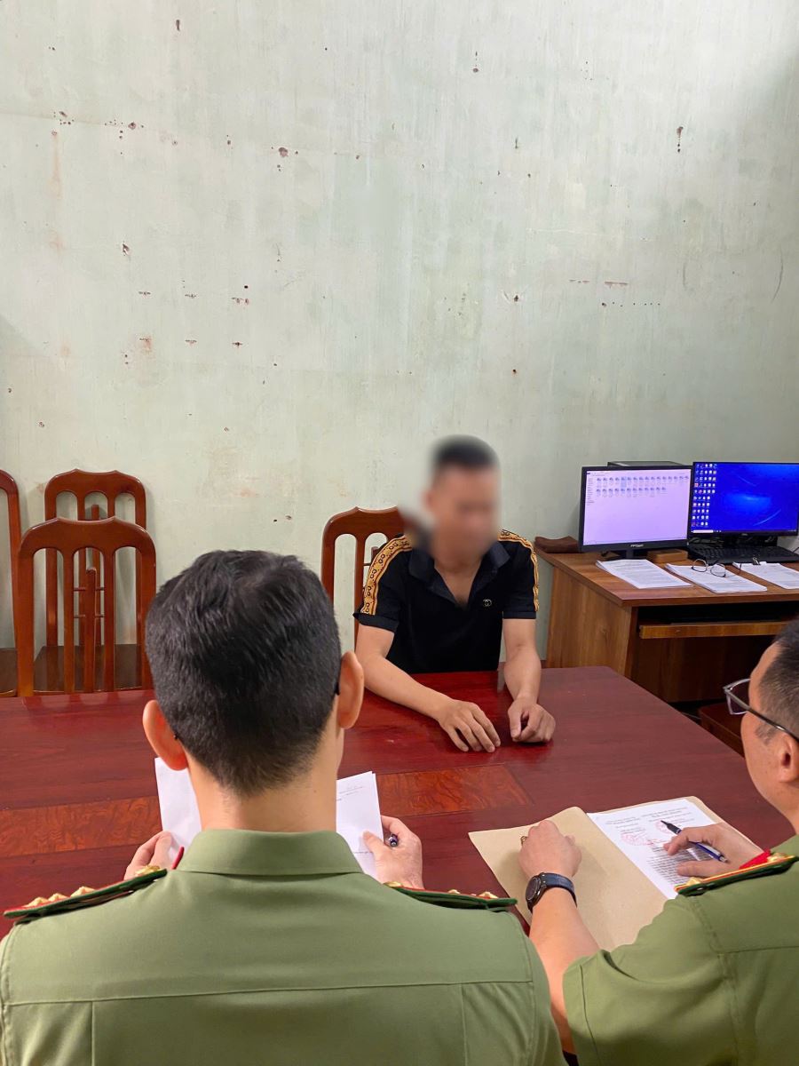 Công an xã Bắc Đông Hưng phát hiện, xử lý công dân có hành vi bình luận thông tin sai sự thật, xuyên tạc, xúc phạm uy tín của cơ quan, tổ chức, danh dự của cá nhân trên mạng xã hội