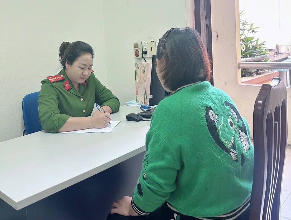 Công an phường Trần Hưng Đạo kiên quyết đấu tranh phản bác các quan điểm sai trái, thù địch trước Đại hội đại biểu toàn quốc lần thứ XIV của Đảng