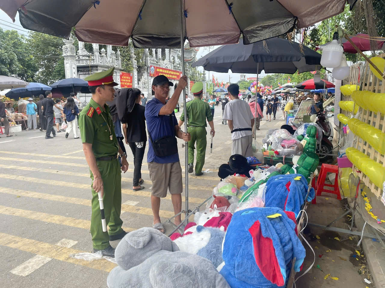 Công an xã Tiên La bảo đảm tuyệt đối an ninh trật tự, trật tự an toàn giao thông tại Lễ hội Tiên La năm 2026