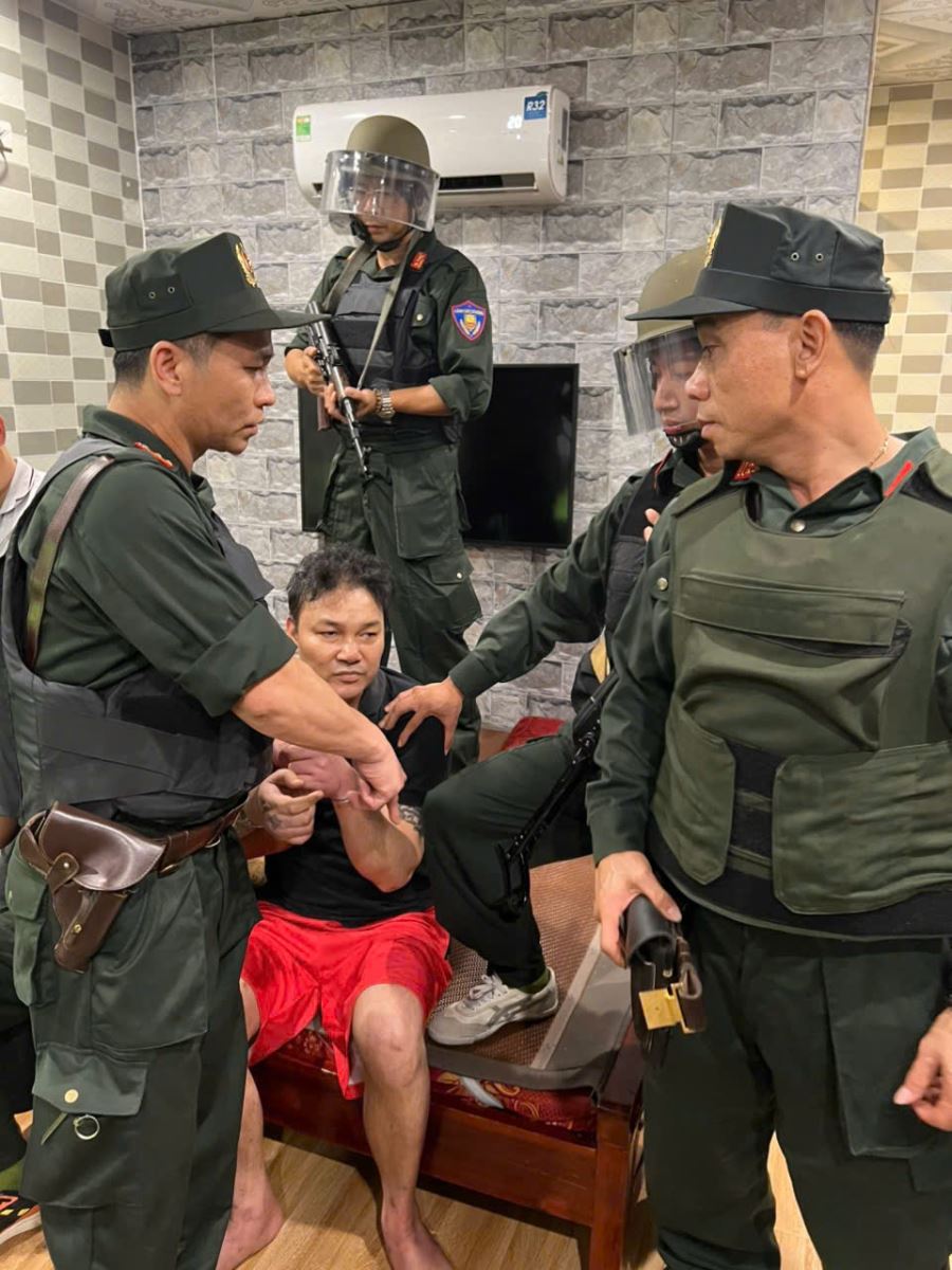 Phòng Cảnh sát cơ động phối hợp Phòng Cảnh sát hình sự bắt giữ đối tượng truy nã đặc biệt nguy hiểm