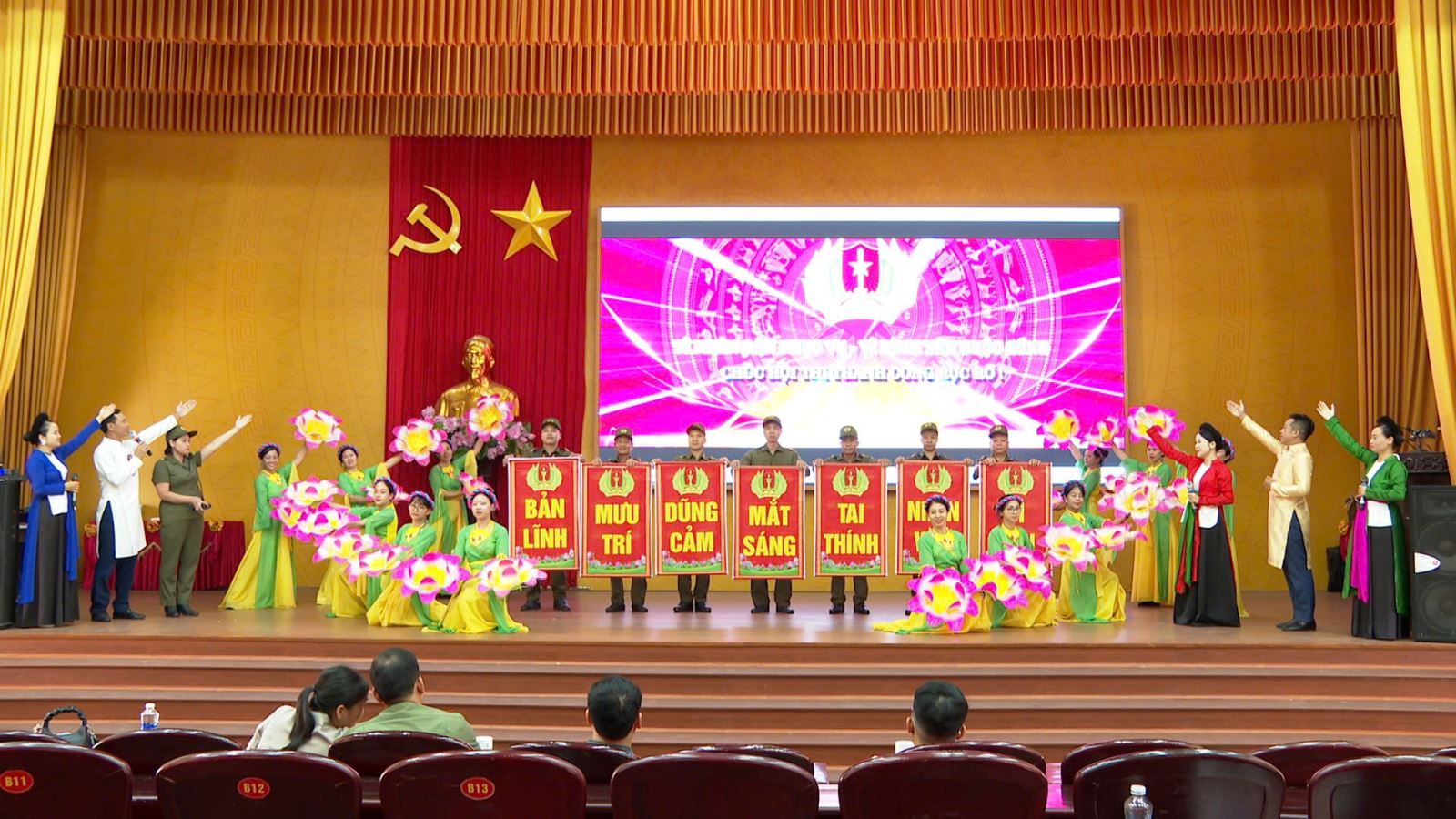 Công an tỉnh Hưng Yên tổng duyệt tham gia Hội thi lực lượng tham gia bảo vệ an ninh, trật tự ở cơ sở giỏi toàn quốc lần thứ I năm 2026
