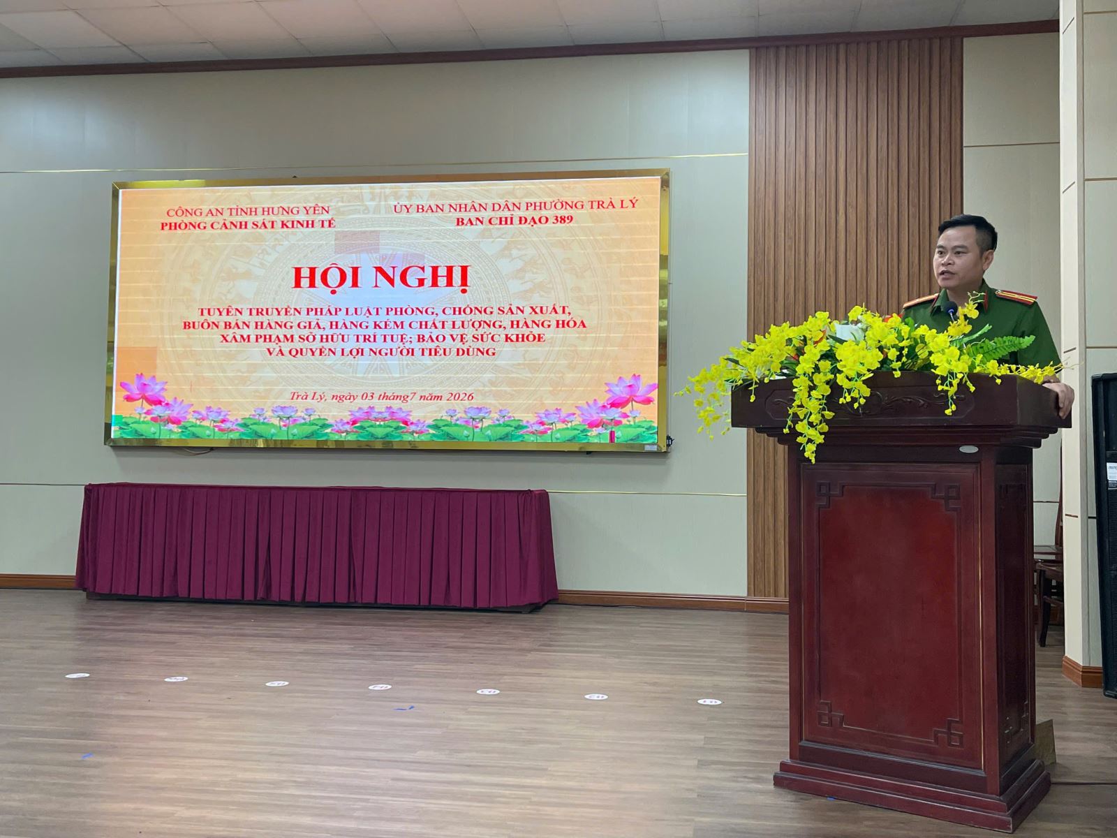 PHÒNG CẢNH SÁT KINH TẾ : TỔ CHỨC HỘI NGHỊ TUYÊN TRUYỀN, PHỔ BIẾN PHÁP LUẬT VỀ PHÒNG, CHỐNG HÀNG GIẢ, HÀNG KÉM CHẤT LƯỢNG, XÂM PHẠM QUYỀN SỞ HỮU TRÍ TUỆ VÀ BẢO ĐẢM AN TOÀN THỰC PHẨM