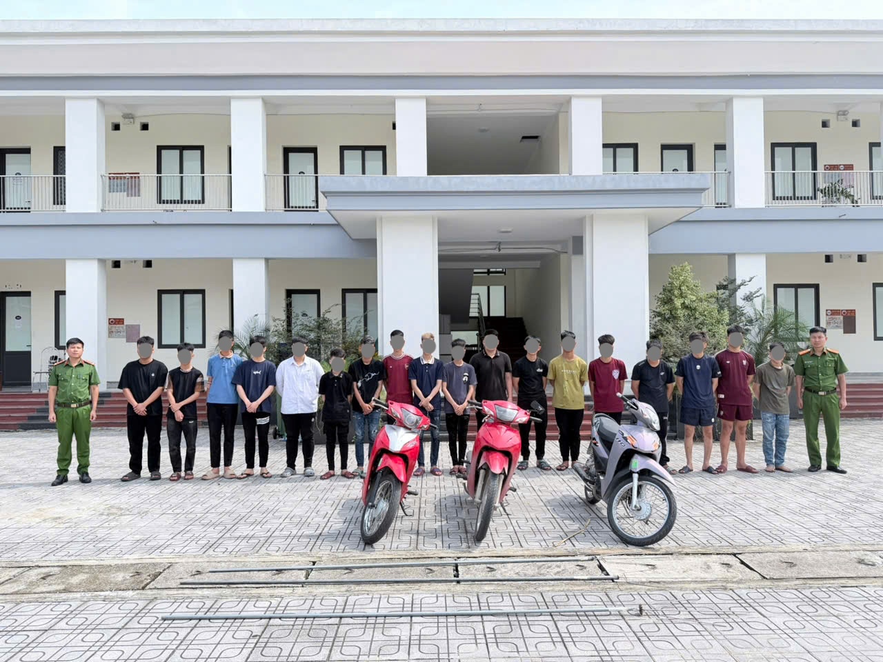 Cơ quan Cảnh sát điều tra Công an tỉnh, khởi tố vụ án gây rối trật tự công cộng tại xã Văn Giang xảy ra vào ngày 05/7/2026
