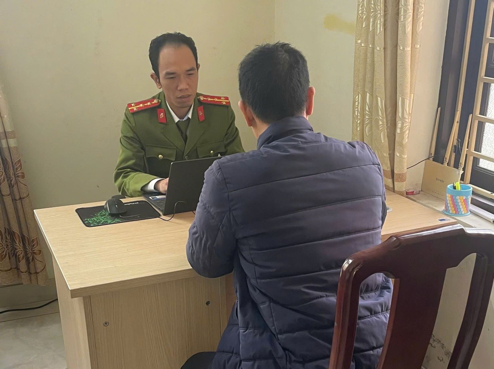 Công an xã Quỳnh Phụ khởi tố 04 đối tượng về tội đánh bạc