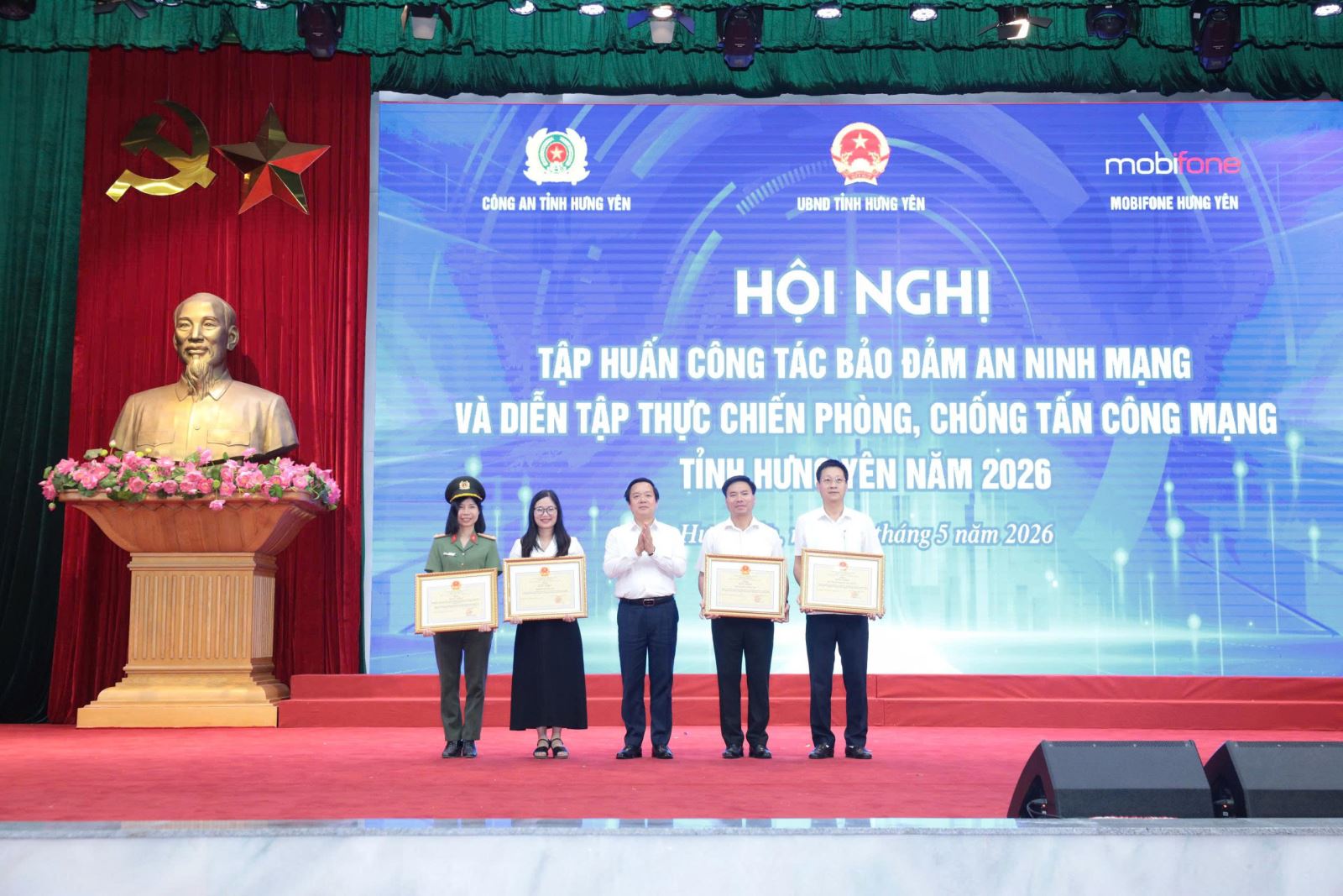 UBND tỉnh Hưng Yên đã tổ chức thành công Chương trình tập huấn công tác bảo đảm an ninh mạng và diễn tập phòng, chống tấn công mạng trên địa bàn tỉnh Hưng Yên năm 2026