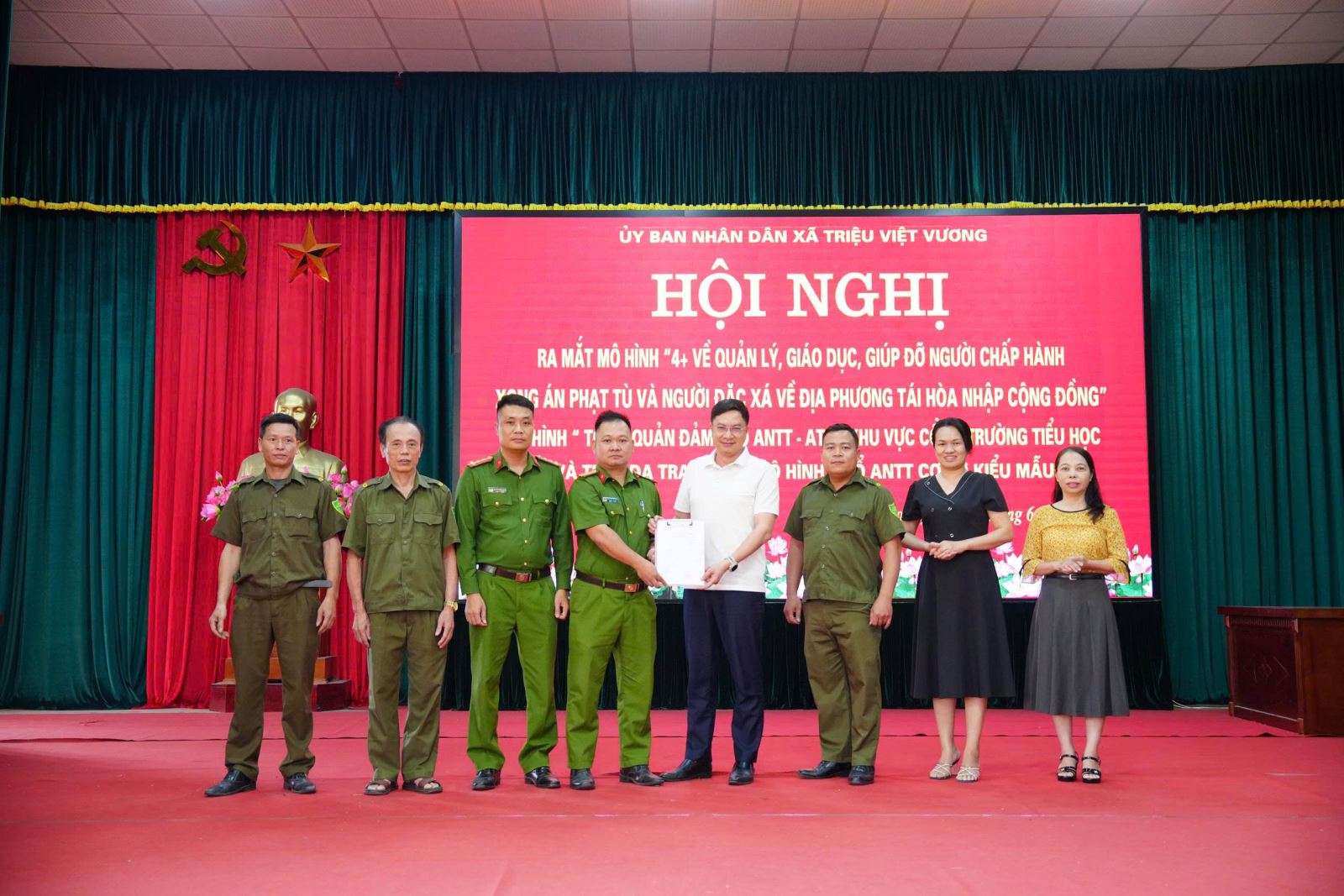 Xã Triệu Việt Vương ra mắt 03 mô hình tự quản góp phần bảo đảm an ninh, trật tự tại cơ sở.
