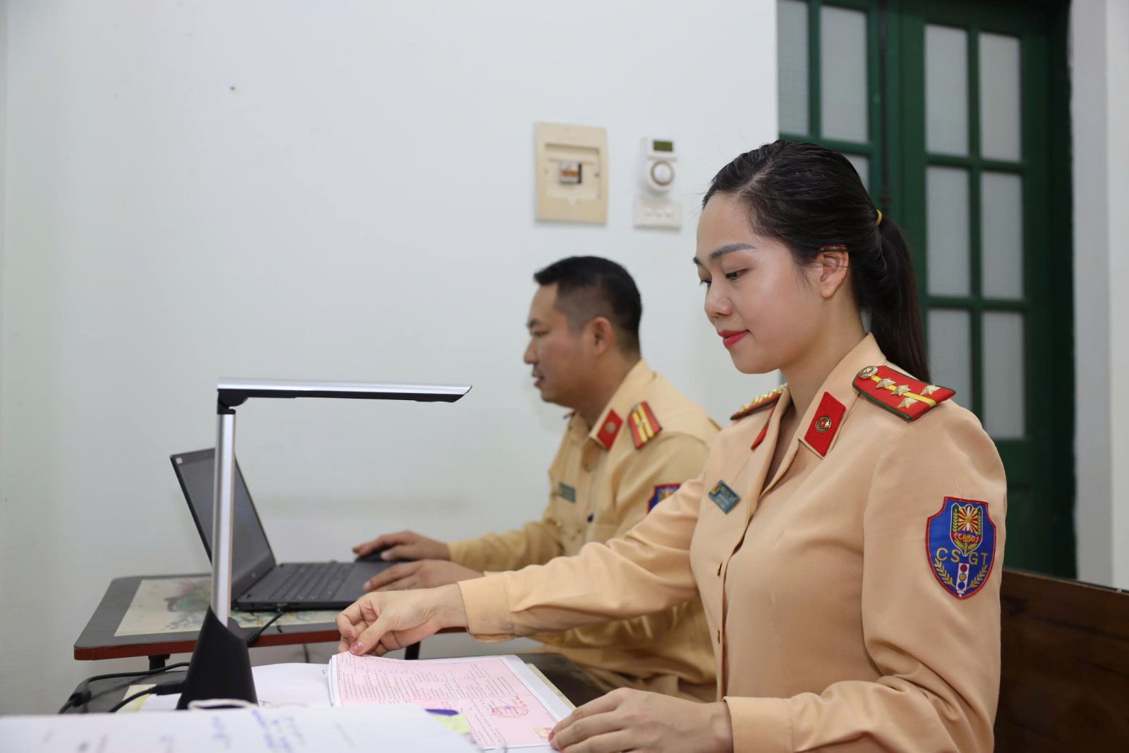 Tổng rà soát, làm sạch dữ liệu đăng ký phương tiện, giấy phép lái xe và số hóa hồ sơ đăng ký xe