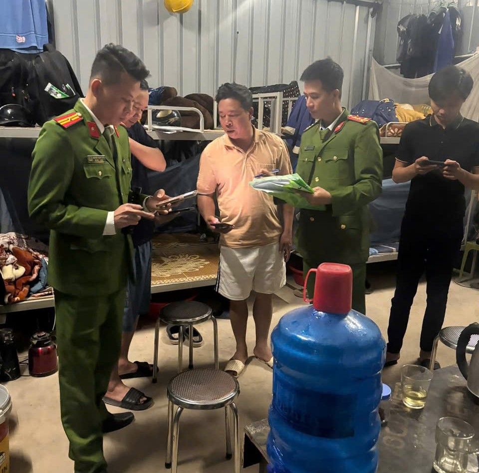 Tăng cường công tác quản lý, đảm bảo an ninh trật tự tại các khu chung cư, đô thị mới