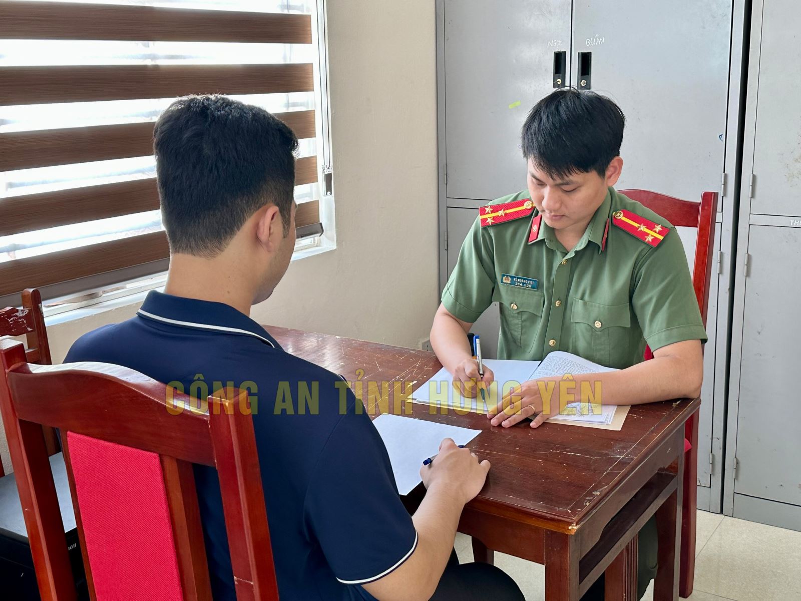Khởi tố 08 đối tượng về tội Tổ chức đánh bạc và Đánh bạc qua mạng