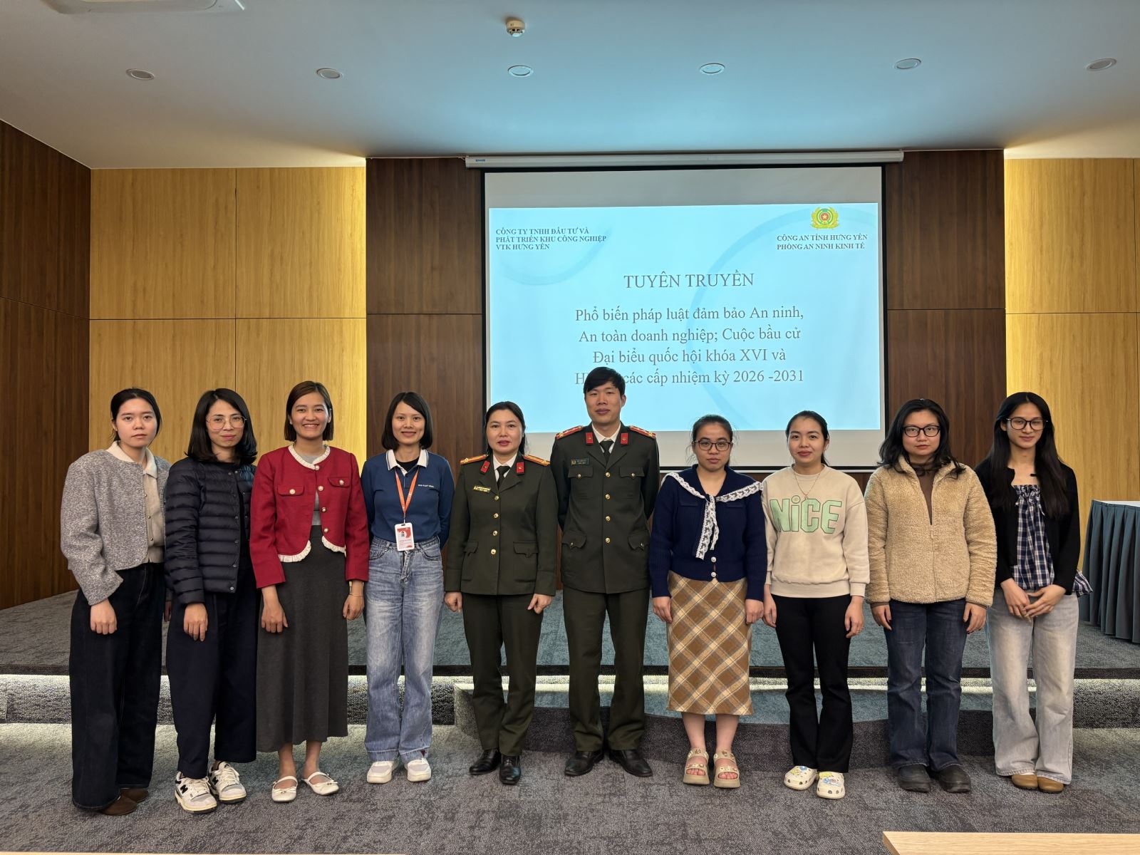 Phòng An ninh kinh tế tăng cường tuyên truyền pháp luật bảo đảm an ninh, an toàn cơ quan, doanh nghiệp và tuyên truyền cuộc bầu cử đại biểu Quốc hội khóa XVI, đại biểu Hội đồng nhân dân các cấp nhiệm 