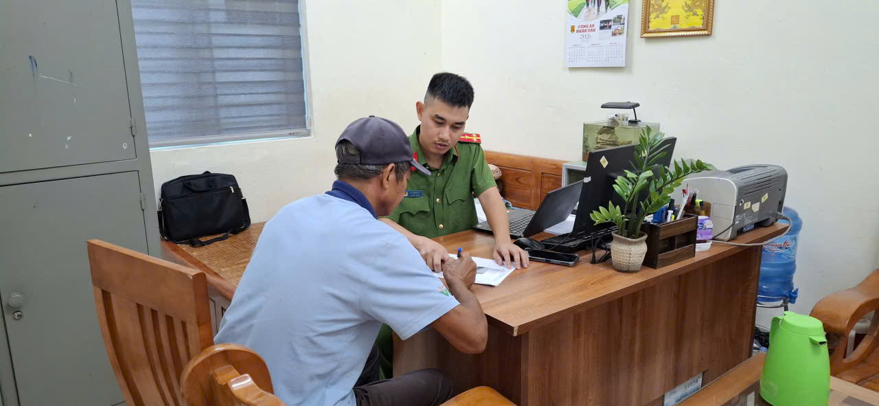 Công an xã Diên Hà phát hiện, xử lý công dân đăng tải, chia sẻ thông tin xấu, độc lên mạng xã hội