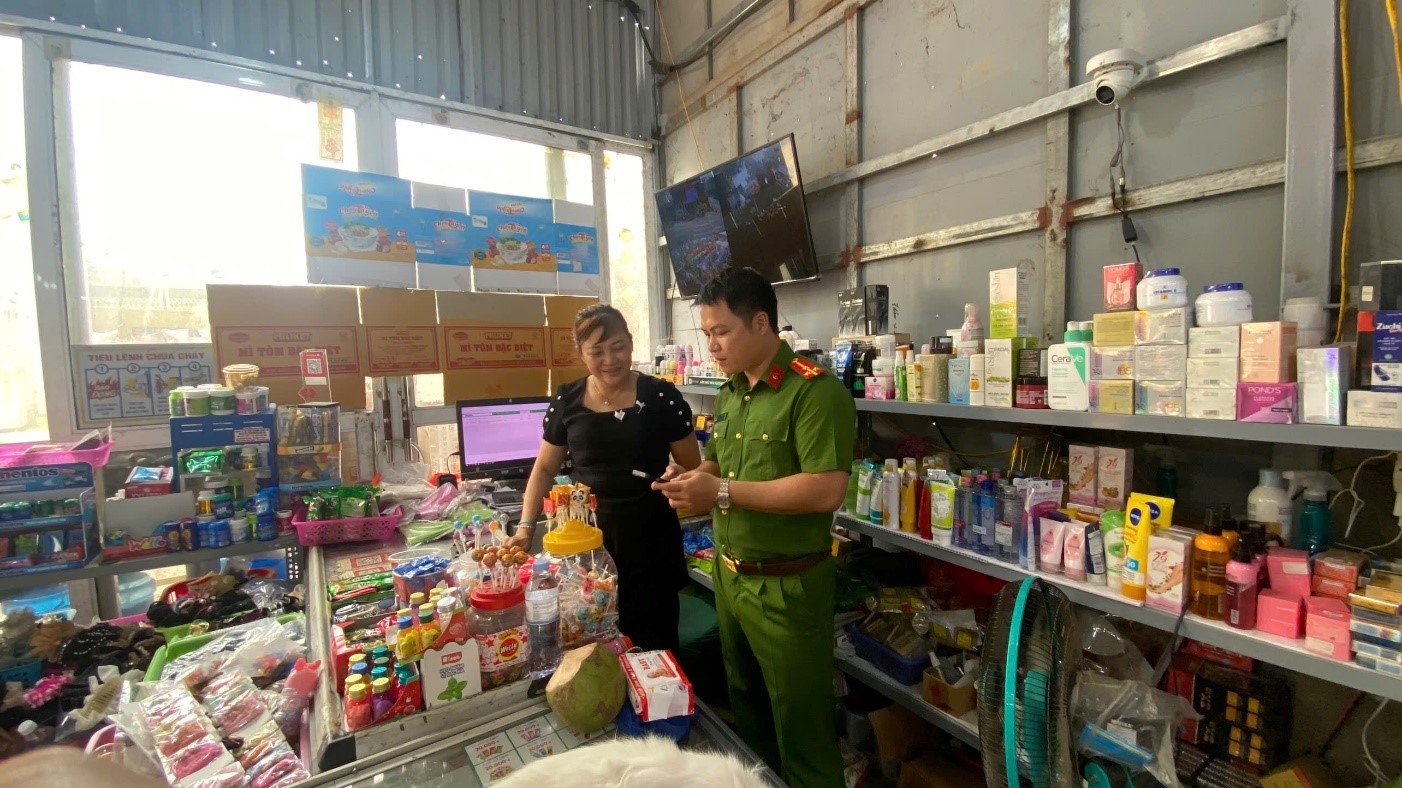 Công an xã Thần Khê đẩy mạnh tuyên truyền cài đặt, sử dụng ứng dụng “Báo cháy 114”