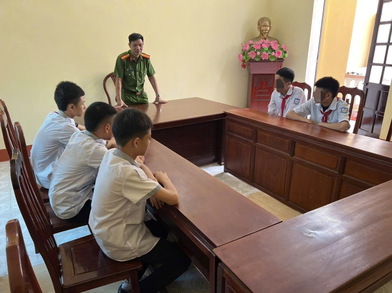 Công an phường Thái Bình tăng cường công tác quản lý đến các thanh thiếu niên trên địa bàn phường