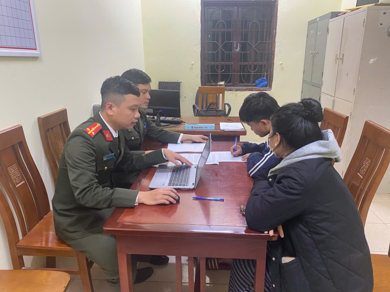 Công an xã Nguyễn Văn Linh phát hiện, xử lý trường hợp đăng tải thông tin xấu độc, tiềm ẩn nguy cơ gây phức tạp tình hình ANTT tại địa phương