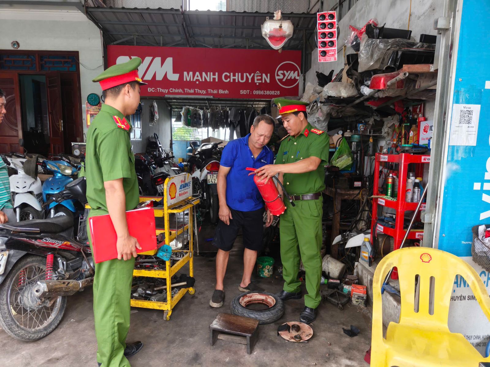 Công an xã Tây Thụy Anh tăng cường tuyên truyền, kiểm tra công tác phòng cháy, chữa cháy mùa nắng nóng