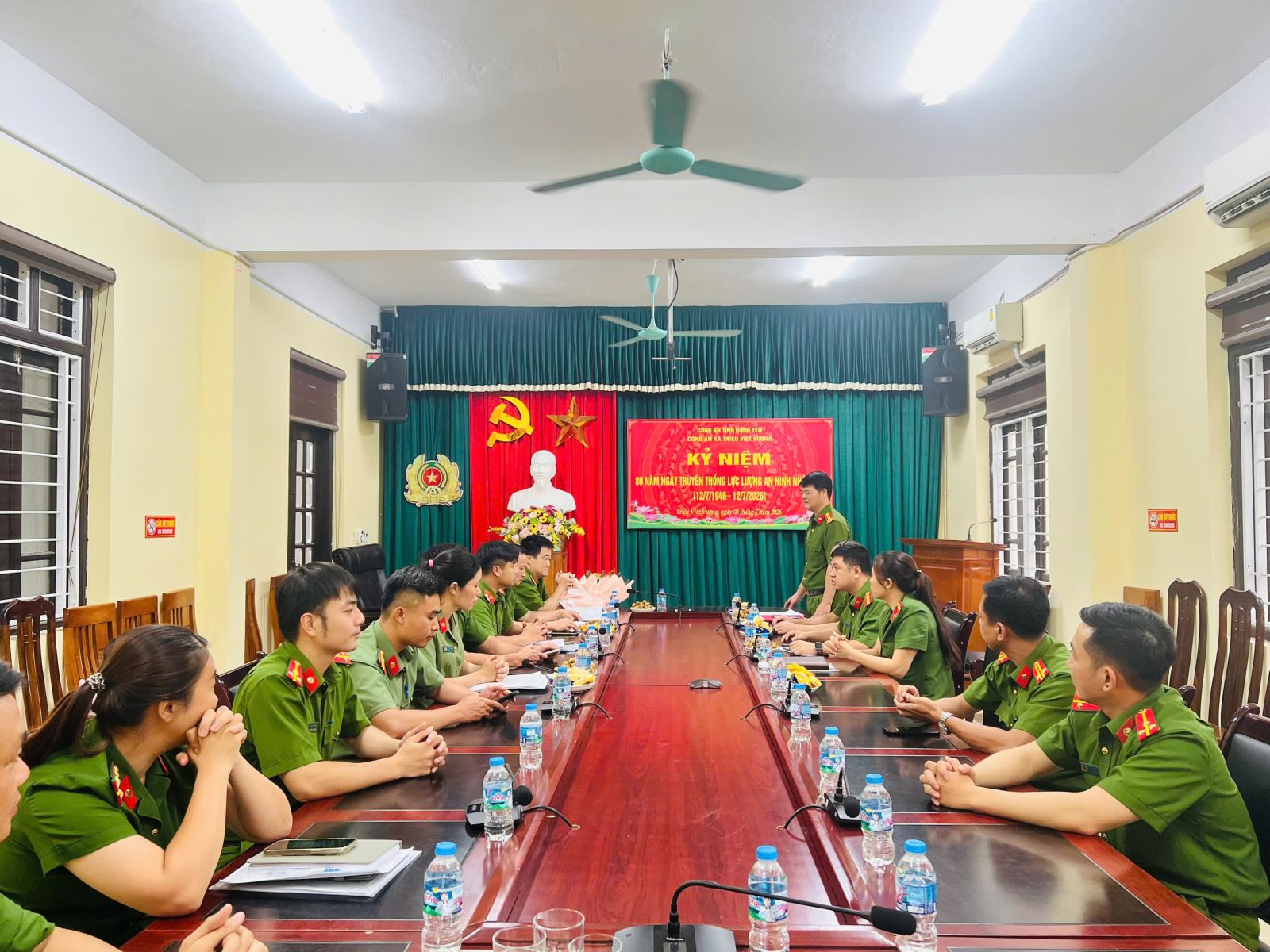 Công an xã Triệu Việt Vương tổ chức sinh hoạt chính trị với chủ đề 