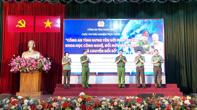 Tuổi trẻ Công an tỉnh Hưng Yên tiên phong trong chuyển đổi số
