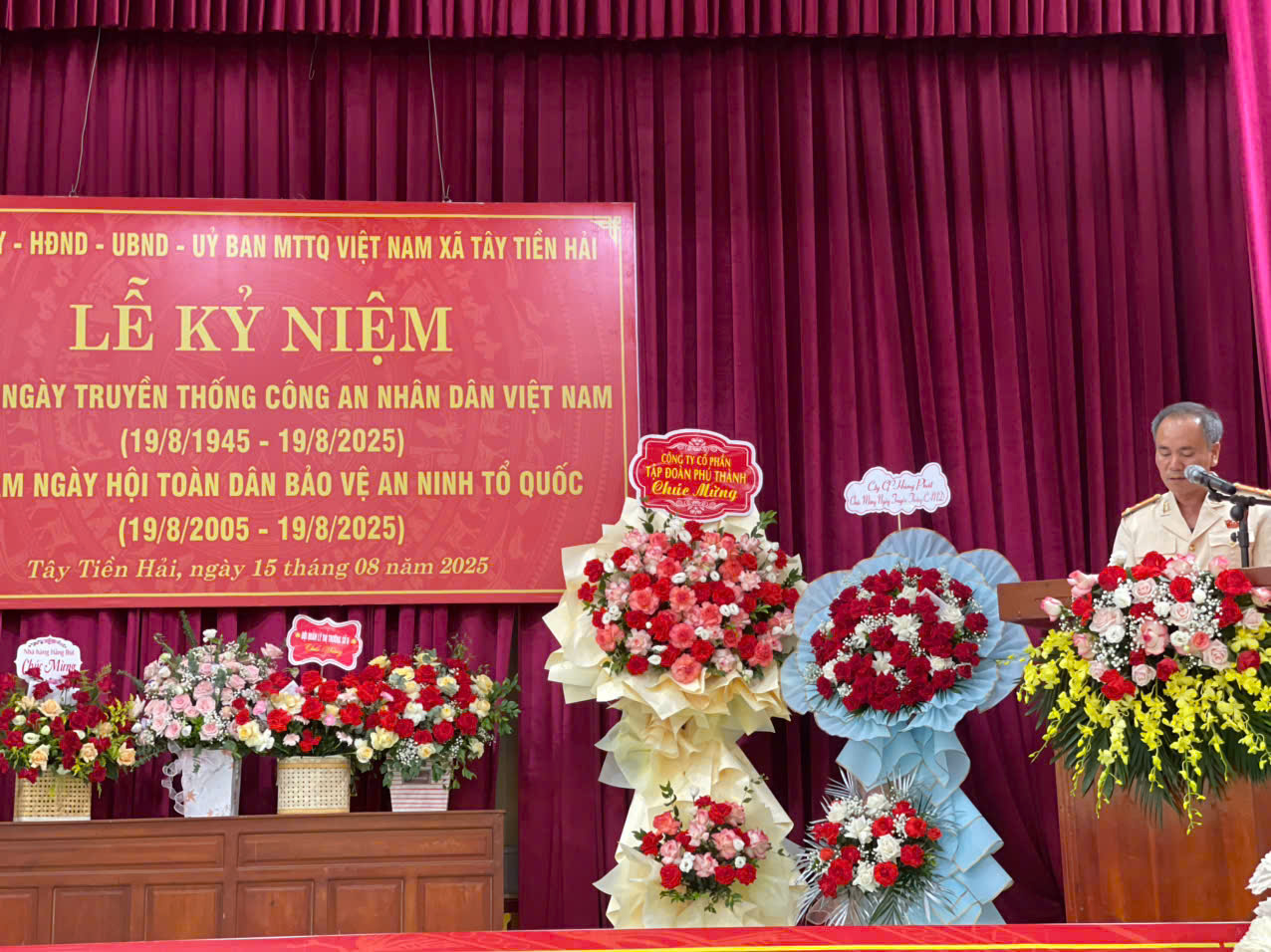 Xã Tây Tiền Hải tổ chức Lễ kỷ niệm 80 năm Ngày truyền thống Công an nhân dân và 20 năm Ngày hội toàn dân bảo vệ an ninh Tổ quốc