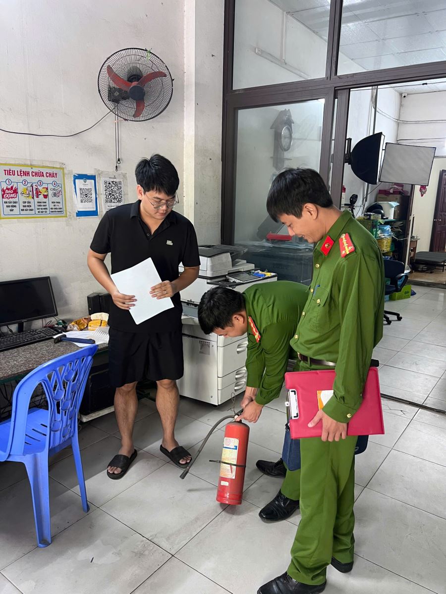 Công an phường Mỹ Hào đẩy mạnh tuyên truyền, nâng cao ý thức phòng cháy, chữa cháy trong nhân dân