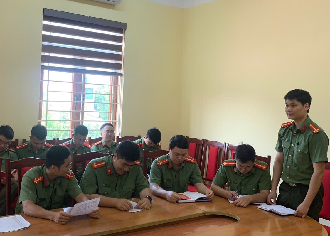 Hội nghị đối thoại giữa Đảng ủy, Lãnh đạo phòng An ninh điều tra và đoàn viên thanh niên trong đơn vị năm 2026