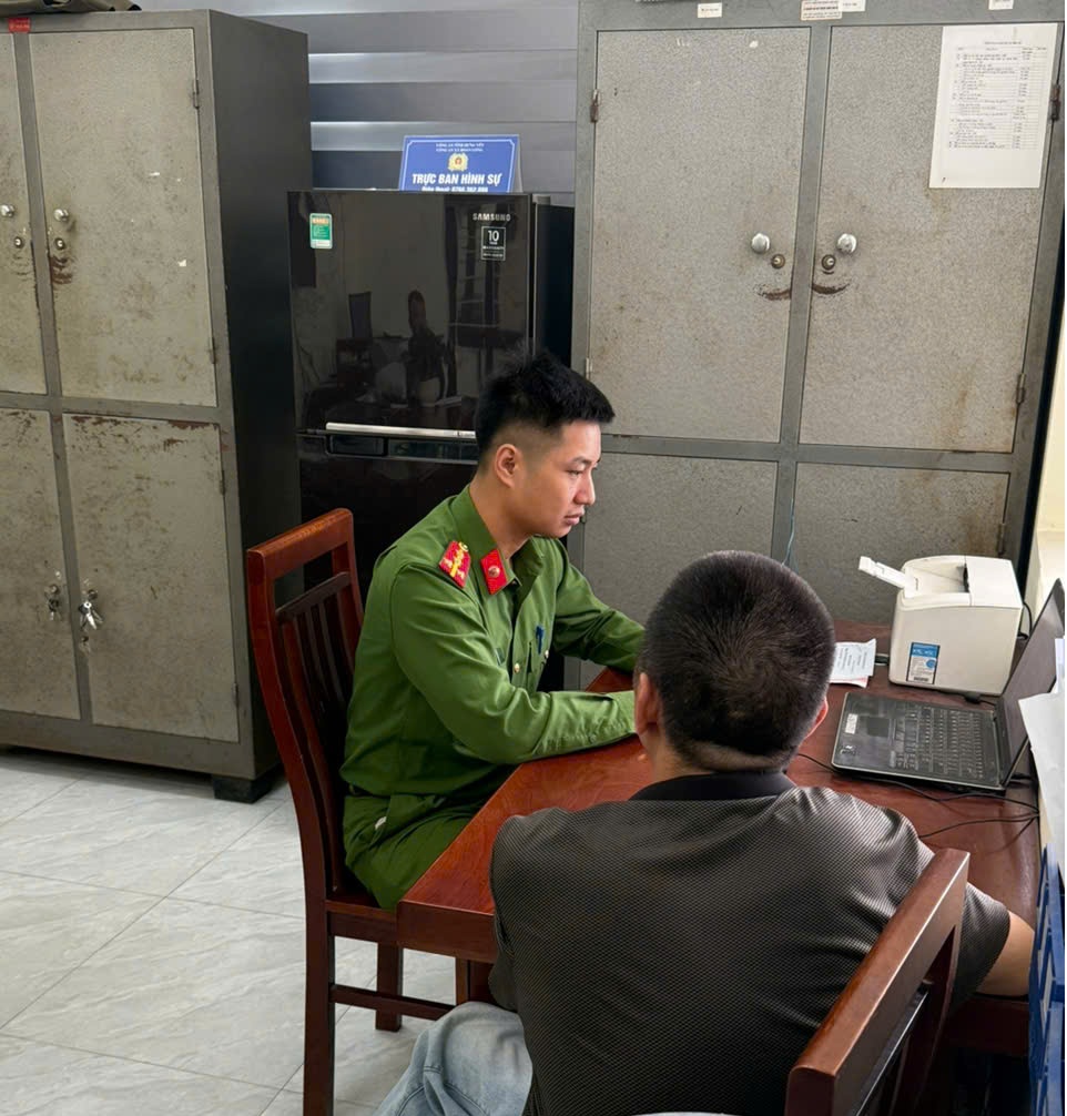Công an xã Hoàn Long vận động thành công trường hợp tự nguyện cai nghiện ma túy tại địa phương