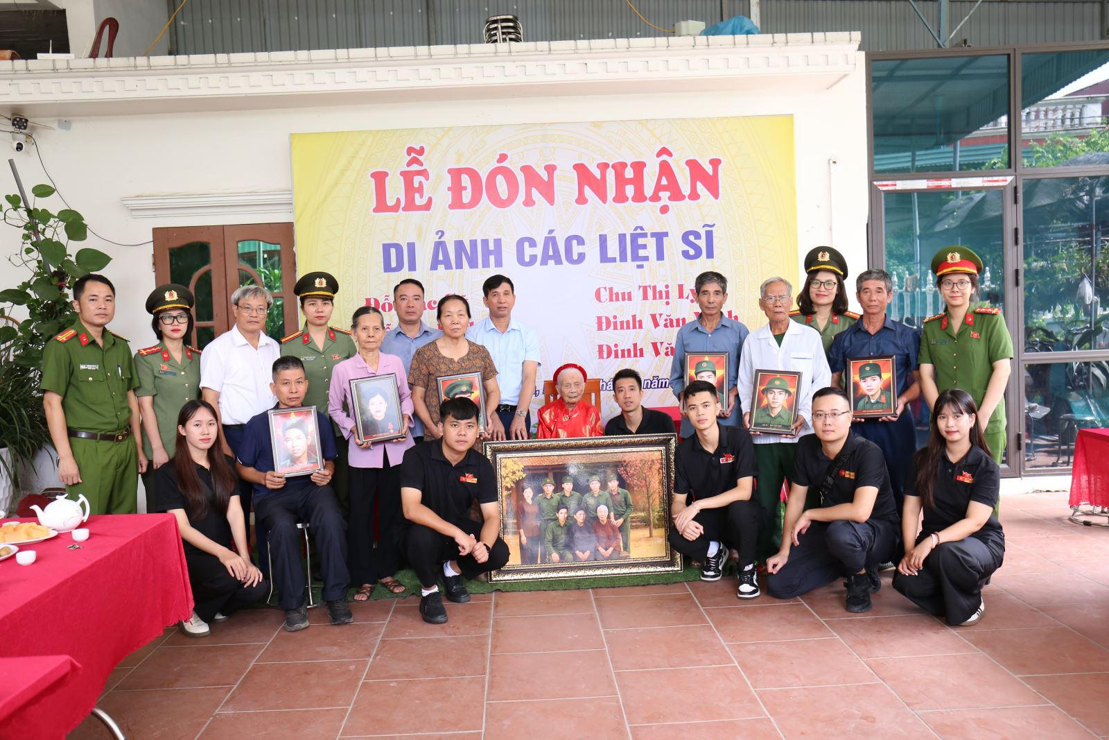 Phụ nữ Công an nhân dân cụ thể hóa nội hàm phong trào thi đua Ba Nhất “ Kỷ luật nhất – Trung thành nhất – Gần dân nhất”