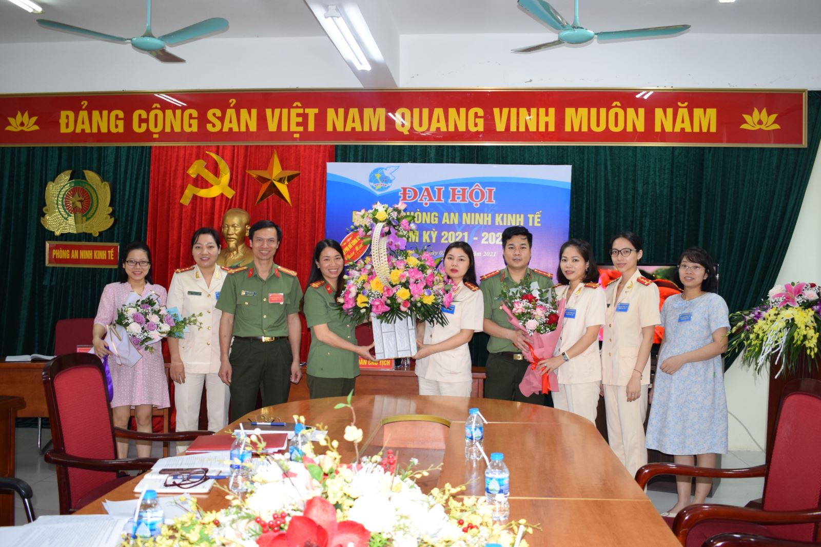 HỘI PHỤ NỮ PHÒNG AN NINH KINH TẾ, CÔNG AN HƯNG YÊN TỔ CHỨC THÀNH CÔNG ĐẠI HỘI NHIỆM KỲ 2021-2026