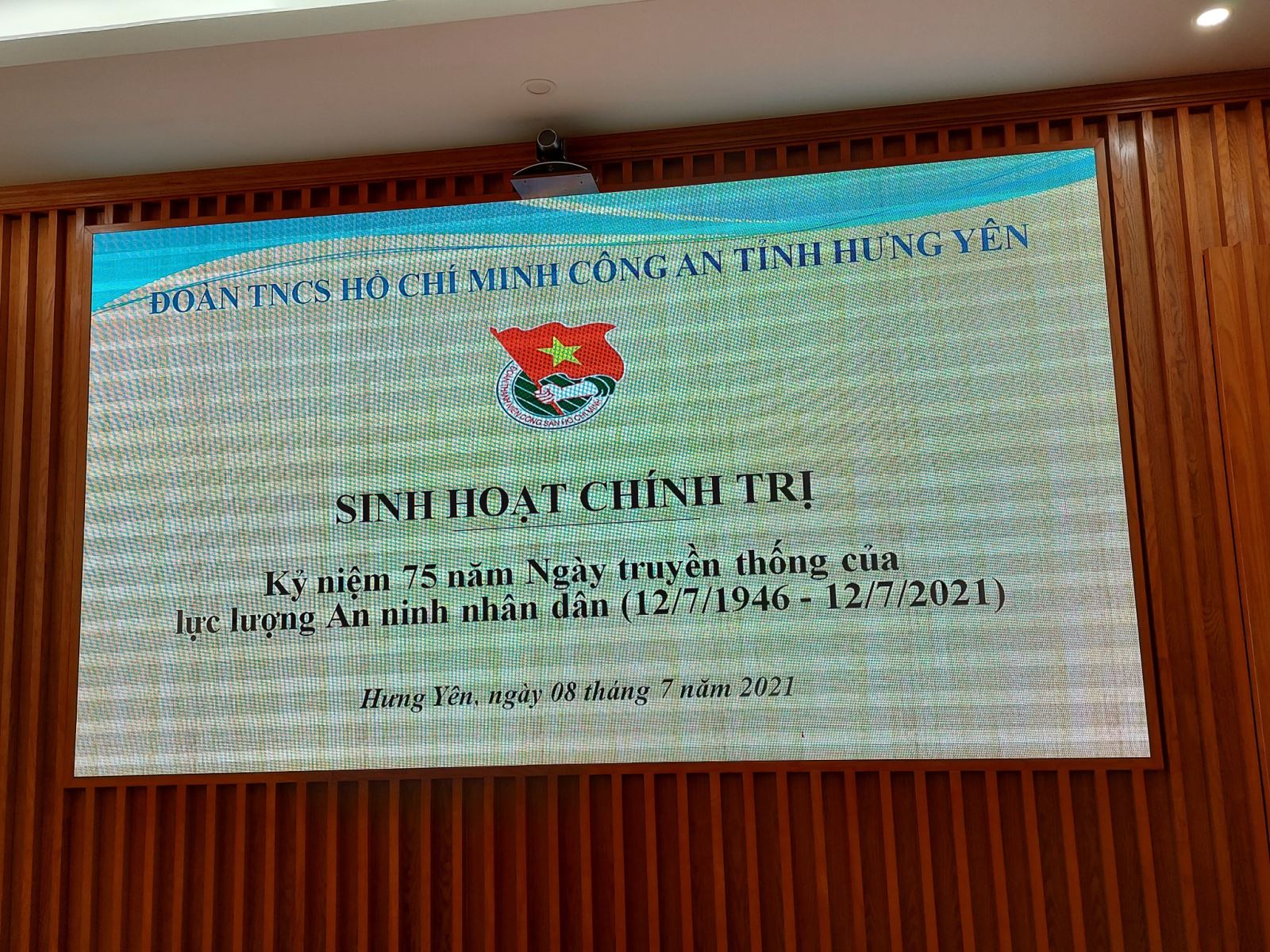 SINH HOẠT CHÍNH TRỊ KỶ NIỆM 75 NĂM NGÀY TRUYỀN THỐNG LỰC LƯỢNG AN NINH NHÂN DÂN (12/7/1946 - 12/7/2021)