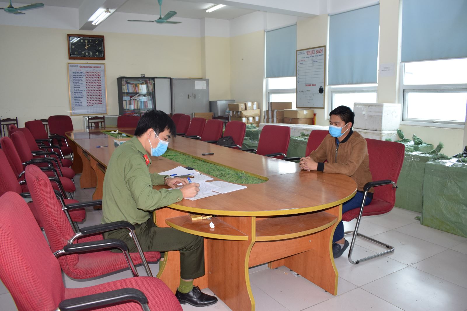 Phòng An ninh điều tra Công an tỉnh Hưng Yên: Thi đua lập thành tích chào mừng kỷ niệm 70 năm Ngày truyền thống lực lượng An ninh điều tra