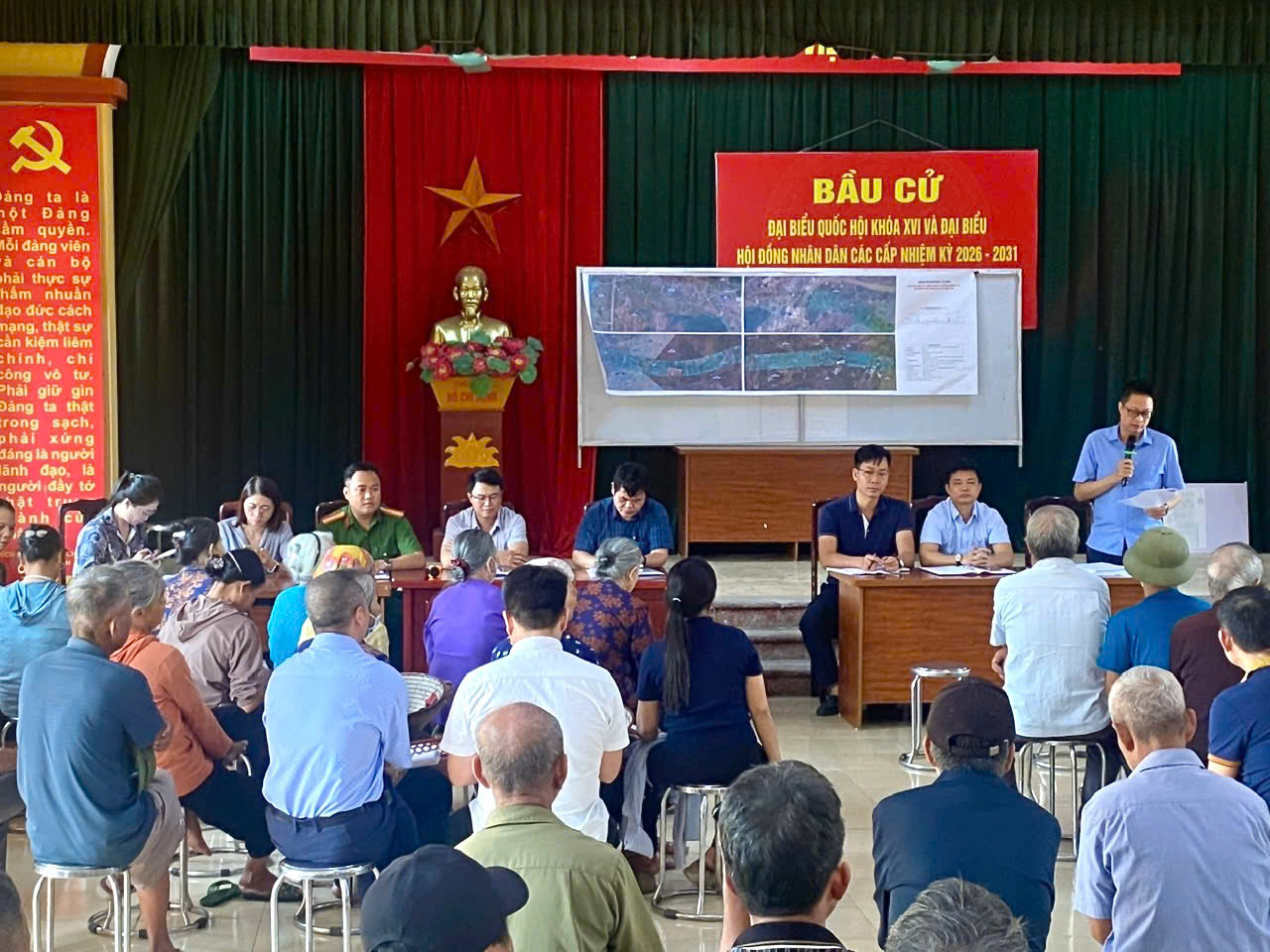Công an phường Phố Hiến tham dự hội nghị công bố  giải phóng mặt bằng thực hiện dự án đầu tư xây dựng tuyến đường từ phường Phố Hiến đến xã Hưng Hà