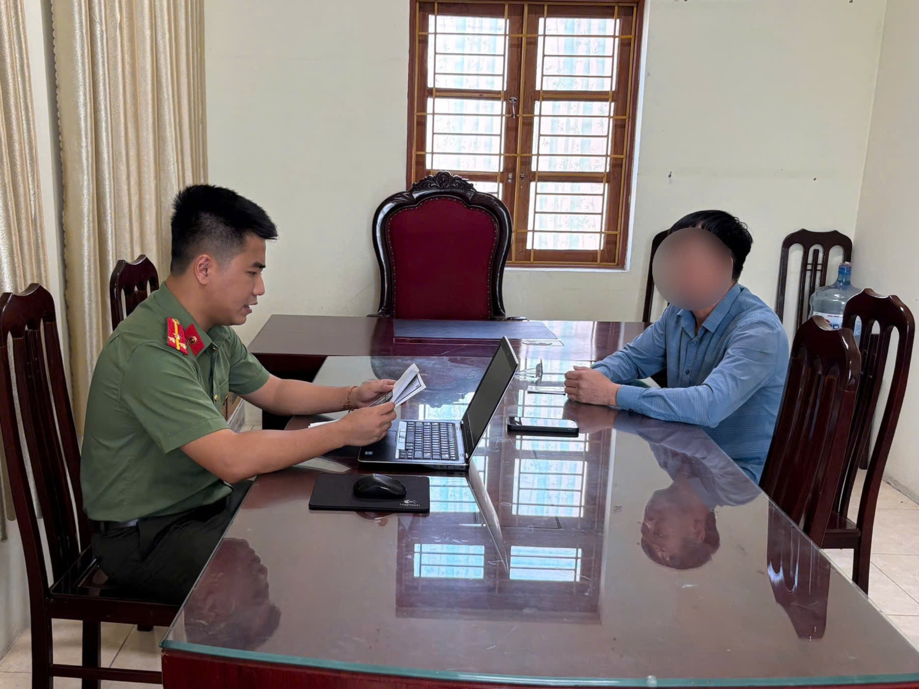 Công an phường Thái Bình: Cảnh giác hành vi theo dõi, tương tác với các bài đăng trong trang “Thoibao.de”, 