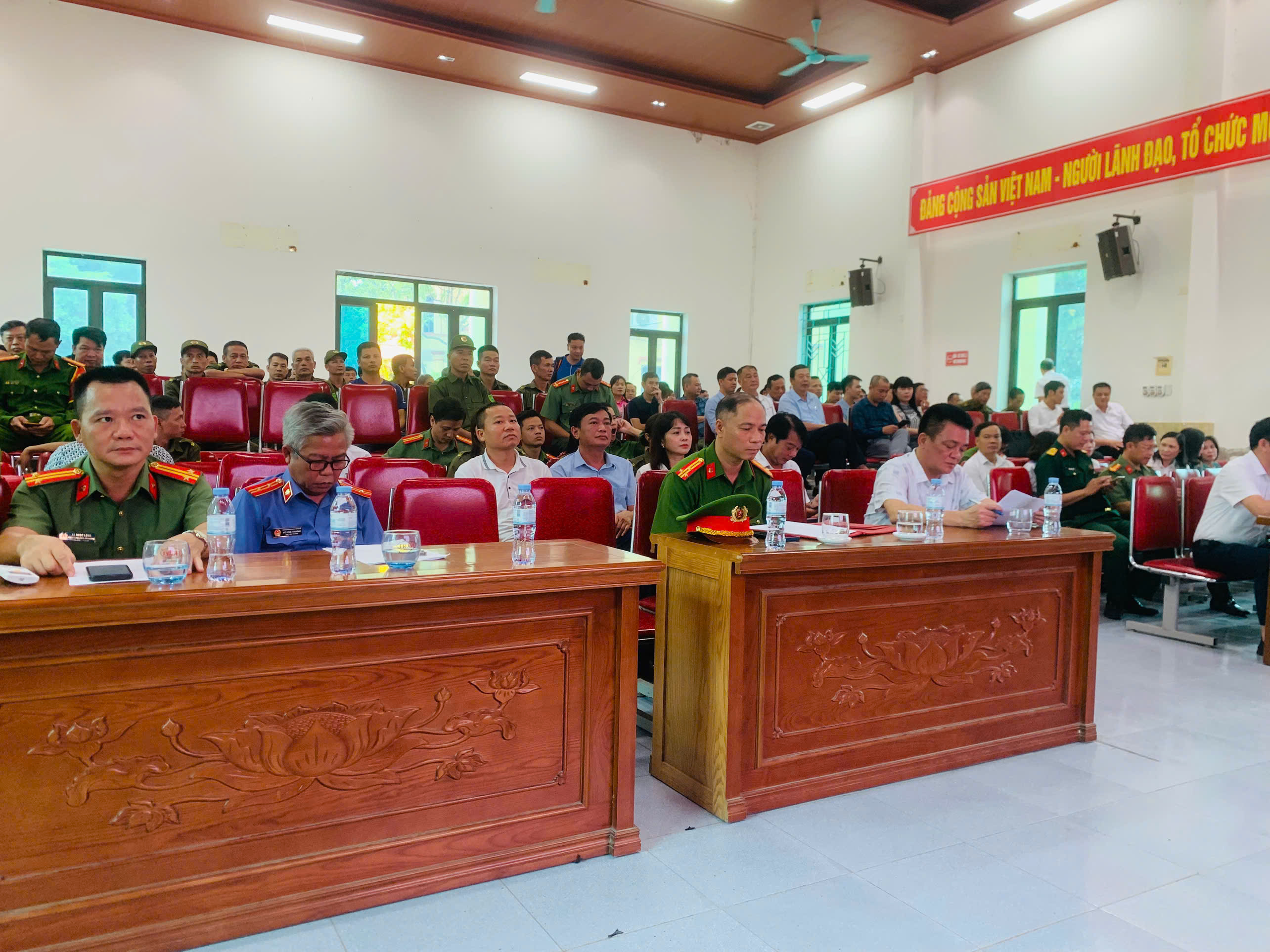Công an phường Thượng Hồng tham mưu UBND phường tổ chức lễ kỷ niệm 21 năm Ngày hội toàn dân bảo vệ an ninh tổ quốc (19/8/2005 – 19/8/2026), 81 năm Ngày truyền thống lực lượng CAND (19/8/1945 – 19/8/2026)