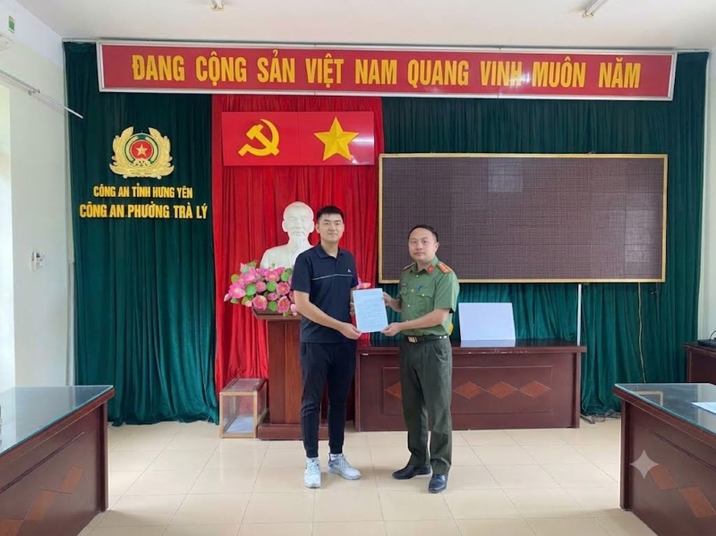 Tuổi trẻ phường Trà Lý viết đơn tự nguyện tham gia nghĩa vụ Công an nhân dân năm 2027