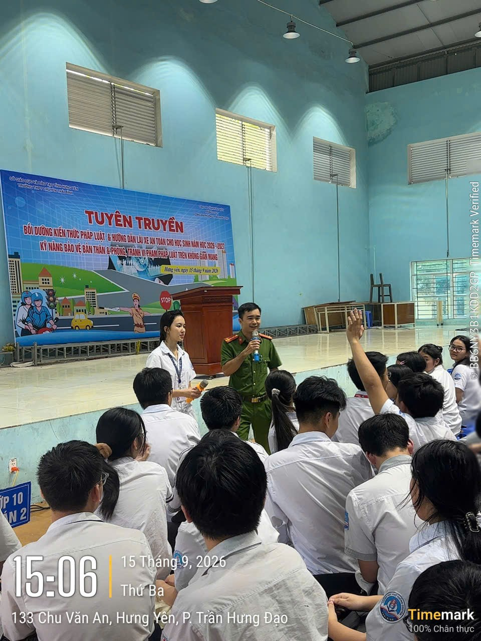 Công an phường Trần Hưng Đạo tổ chức tuyên truyền, phổ biến giáo dục pháp luật về bảo vệ dữ liệu cá nhân, an ninh mạng và phòng chống tội phạm sử dụng công nghệ cao