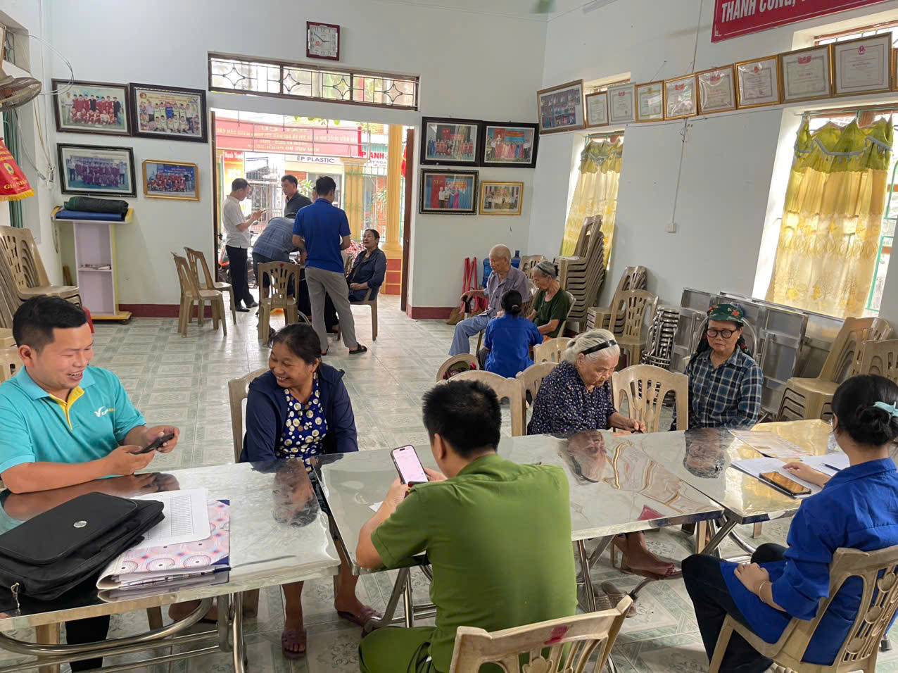 Công an phường Trần Lãm cụ thể hóa phong trào thi đua “Ba nhất” bằng những việc làm thiết thực vì Nhân dân phục vụ