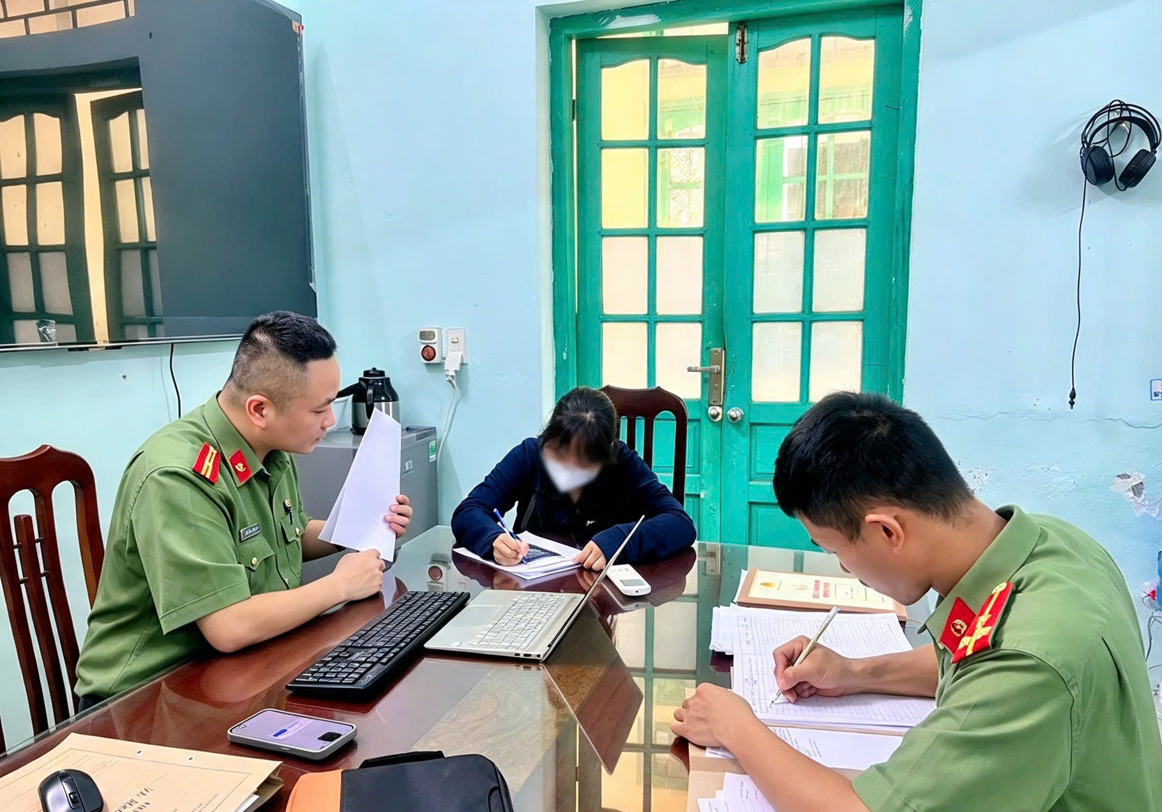 Công an phường Vũ Phúc kịp thời phát hiện, xử lý trường hợp đăng tải thông tin chưa được kiểm chứng trên mạng xã hội