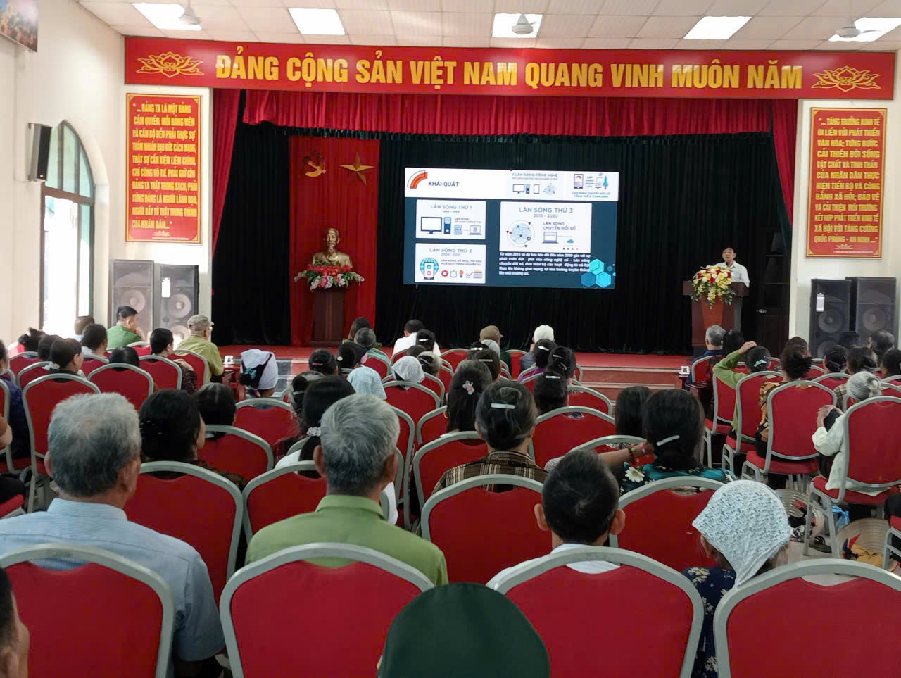 Công an xã Bắc Đông Hưng tham mưu tổ chức tập huấn chuyển đổi số, ứng dụng trí tuệ nhân tạo (AI)