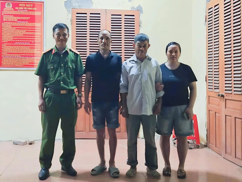 Công an xã Bắc Đông Quan xác minh, tìm thân nhân cho công dân đi lạc