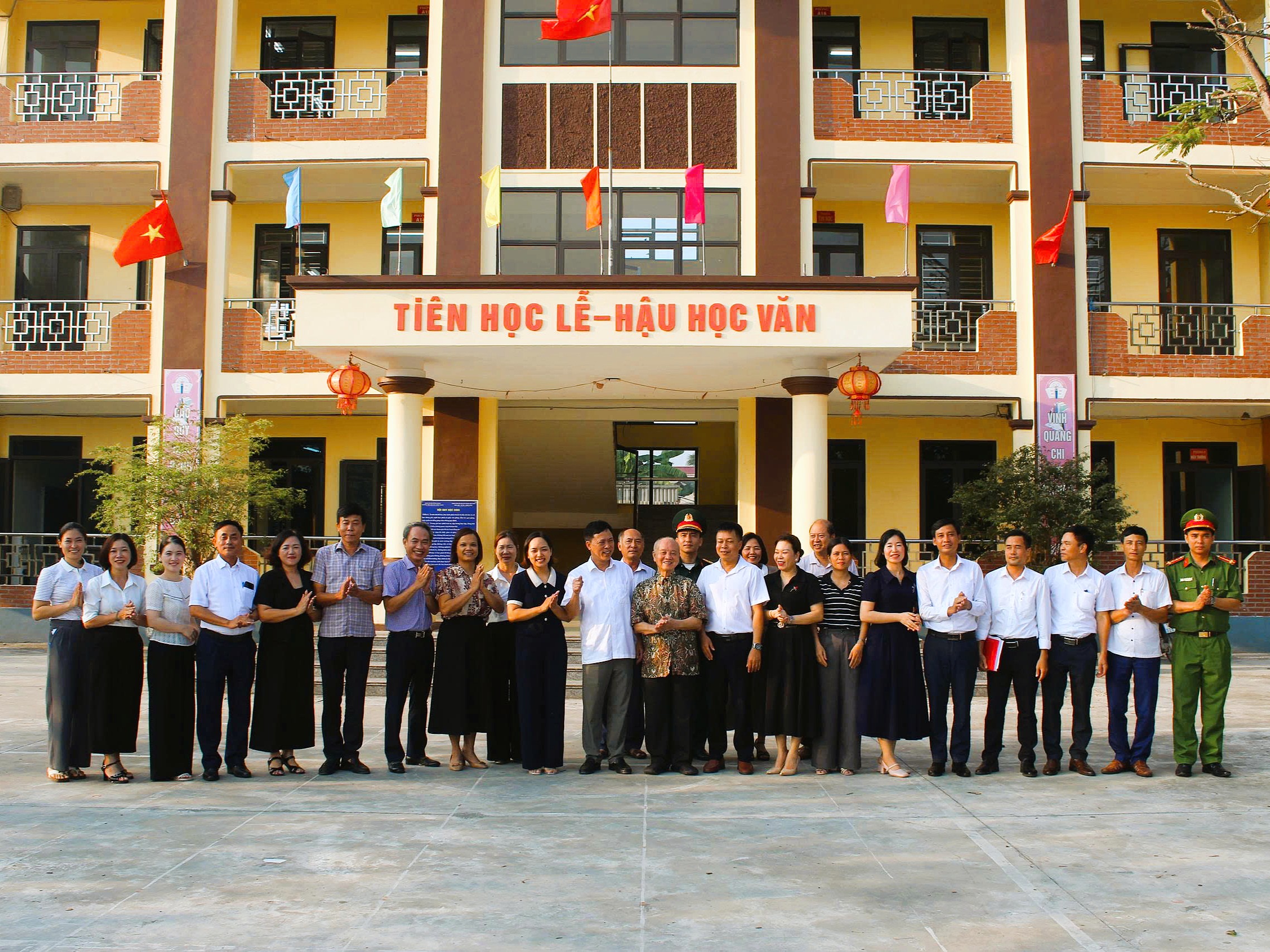 Công an xã Bắc Đông Quan bảo đảm an ninh, trật tự chuyến thăm và làm việc của Đại tướng Phạm Văn Trà tại địa phương