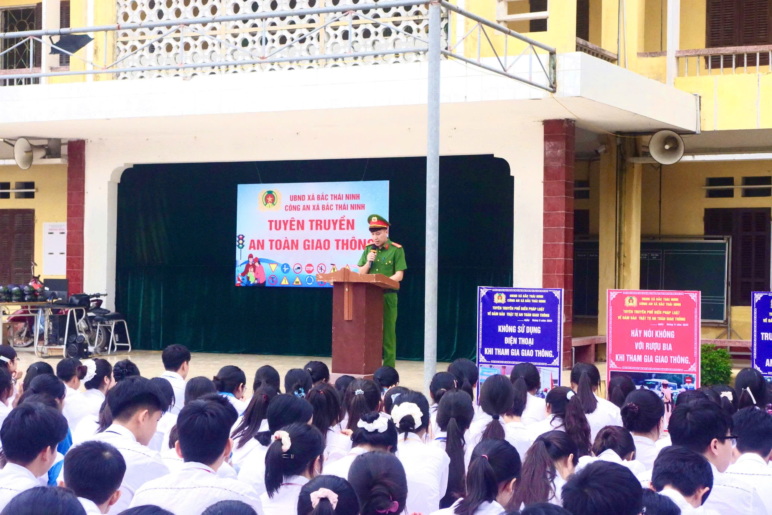 Công an xã Bắc Thái Ninh đẩy mạnh tuyên truyền pháp luật về an toàn giao thông, phòng cháy, chữa cháy và cứu nạn, cứu hộ trong trường học