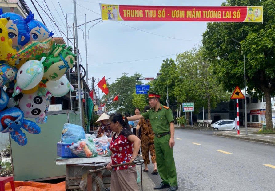 Công an xã Bình Thanh chủ động bảo đảm an ninh, trật tự phục vụ Tết Trung thu 2026