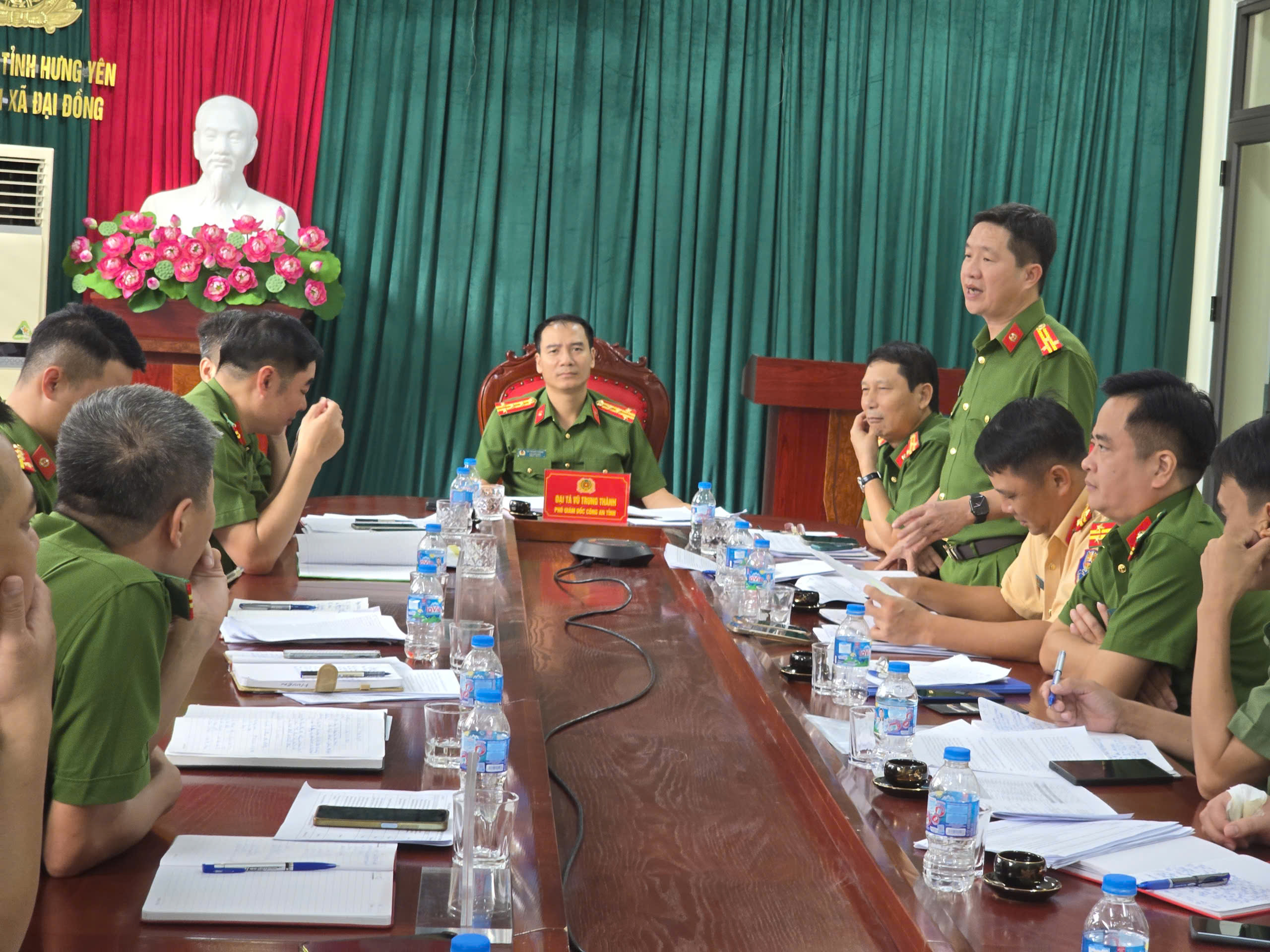 Đồng chí Đại tá Vũ Trung Thành - Phó Giám đốc Công an tỉnh kiểm tra, chỉ đạo thực hiện chỉ tiêu công tác năm 2026 tại Công an xã Đại Đồng