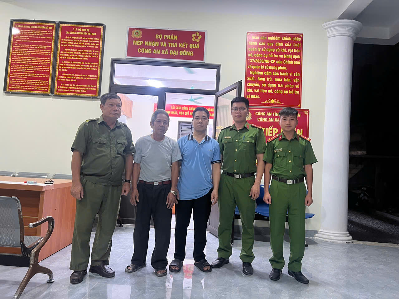 Công an xã Đại Đồng kịp thời hỗ trợ người dân đi lạc trên địa bàn trở về với gia đình an toàn