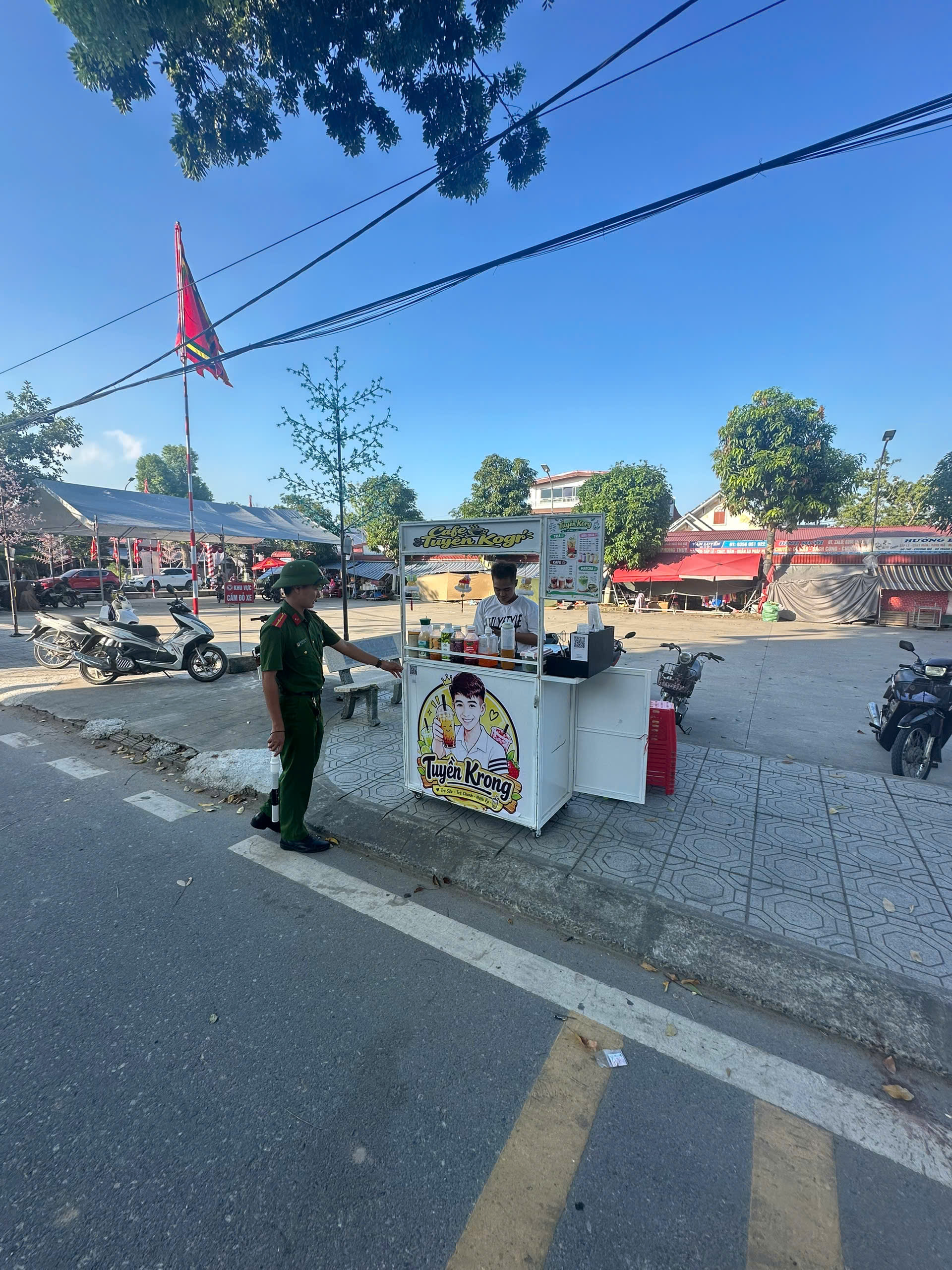 Công an xã Đồng Bằng tăng cường bảo đảm trật tự công cộng tại Đền Vua Cha Bát Hải