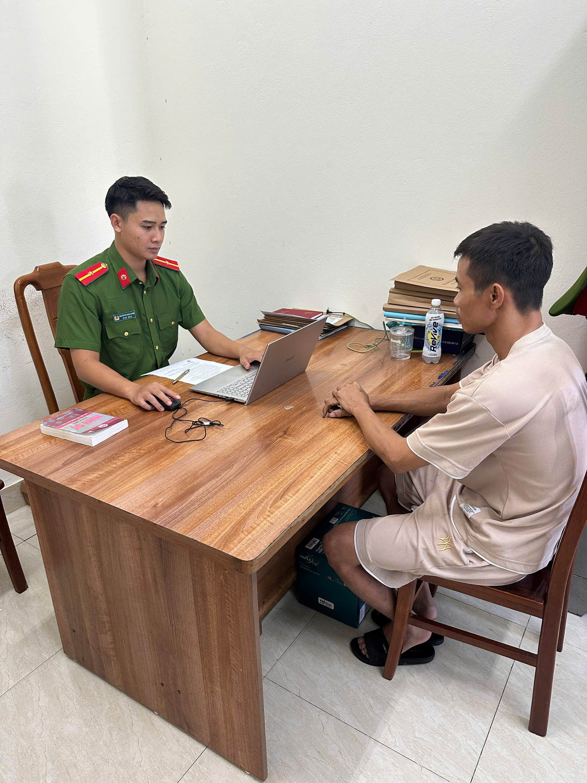 Công an xã Đồng Bằng phối hợp bắt giữ đối tượng trộm cắp tài sản của doanh nghiệp trên địa bàn