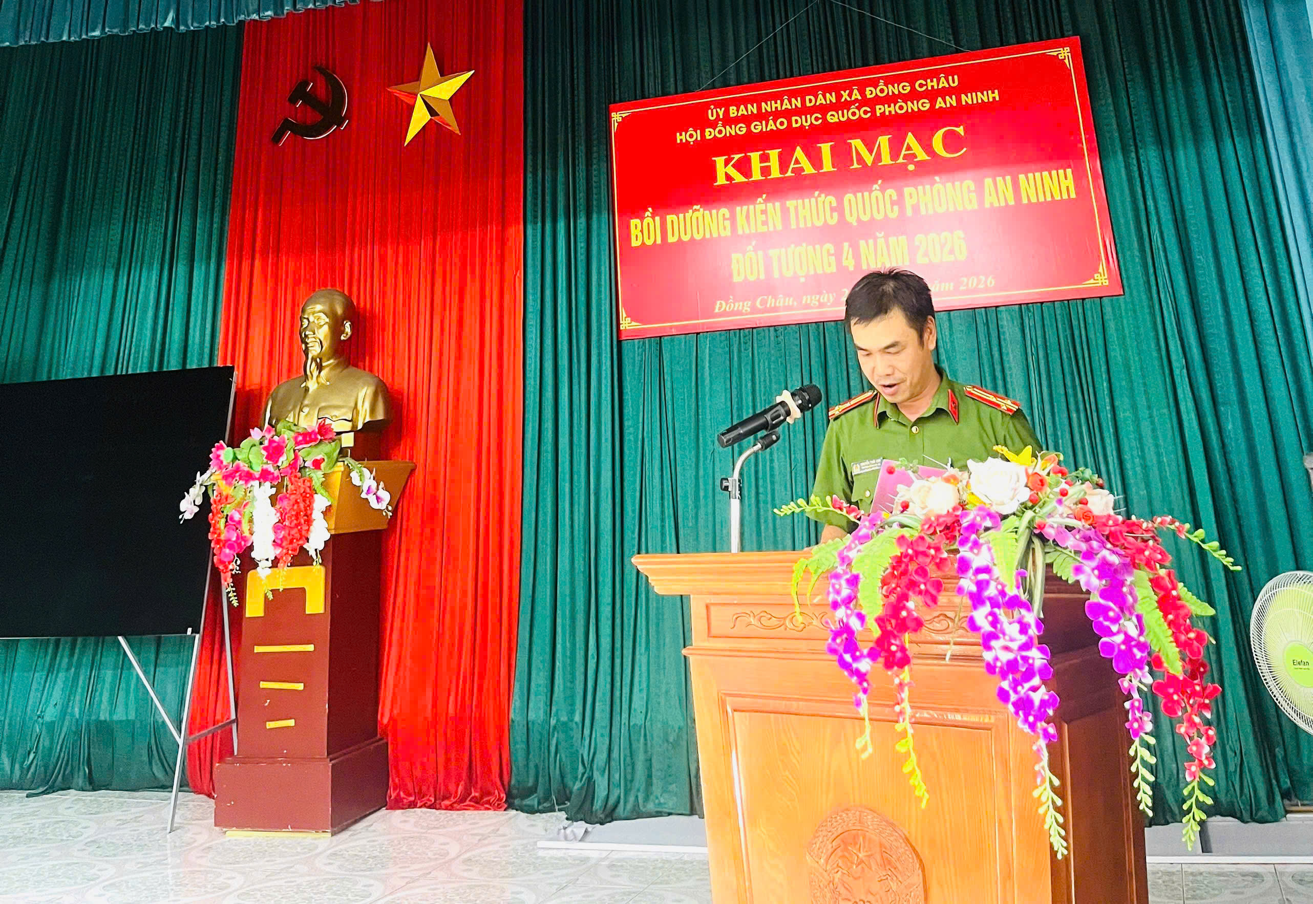Công an xã Đồng Châu tham mưu UBND xã tổ chức bồi dưỡng kiến thức quốc phòng và an ninh cho cán bộ đối tượng 4 và tương đương năm 2026