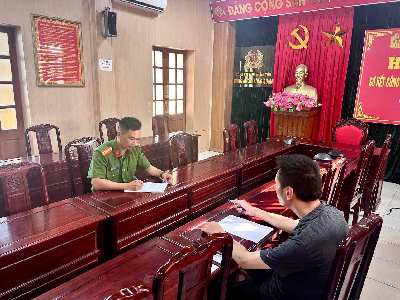 Công an xã Đông Quan đẩy mạnh tuyên truyền, vận động người nghiện ma túy cai nghiện tự nguyện