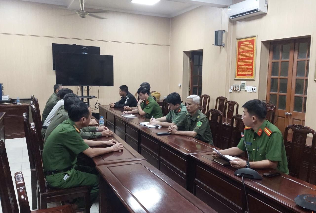 Công an xã Đông Quan phối hợp với lực lượng tham gia bảo vệ An ninh trật tự ở cơ sở tăng cường tuần tra, bảo đảm an ninh trật tự trên địa bàn xã