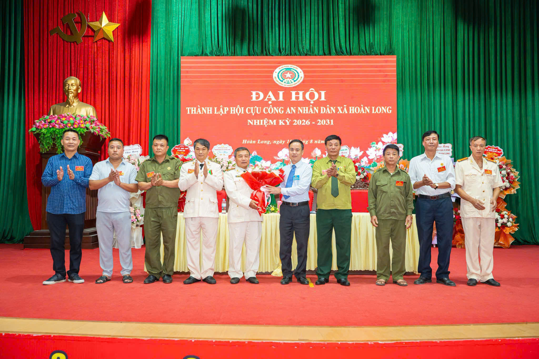 Công an xã Hoàn Long phối hợp tổ chức thành công Đại hội thành lập Hội cựu CAND xã nhiệm kỳ 2026-2031.
