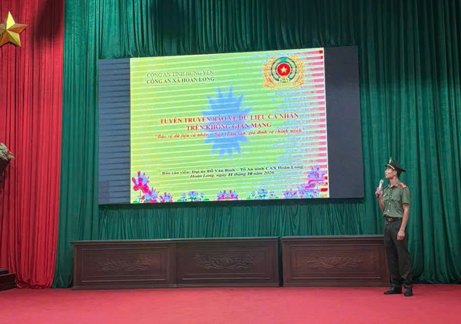 Công an xã Hoàn Long tổ chức tuyên truyền về Bảo vệ dữ liệu cá nhân trên không gian mạng cho nhân dân thôn Chấn Đông